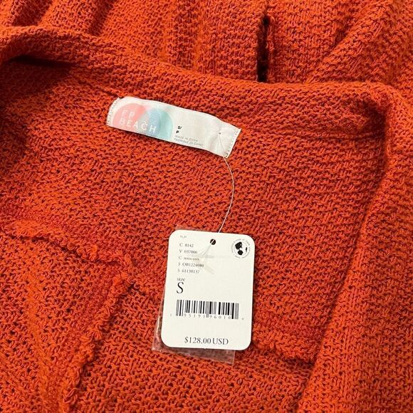 Free People Beach Belted Cardigan
Sweater size S - Picture 5 of 6